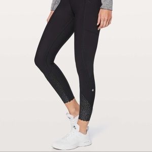 Perfect Condition LULULEMON Tight Stuff Tight, Black, size 6